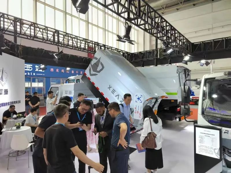 犀重汽车闪耀CEPE展会现场，引领新能源环卫行业新风尚
